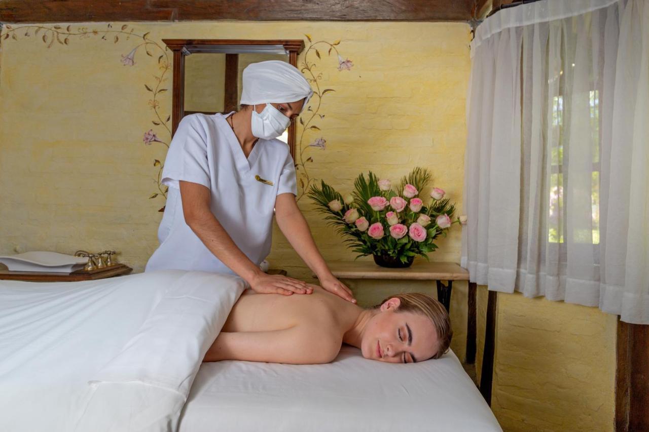 Samari Spa Resort Banos  Luaran gambar