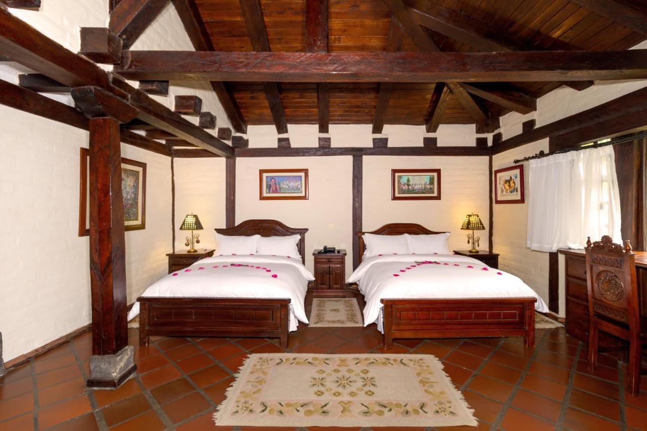 Samari Spa Resort Banos  Luaran gambar