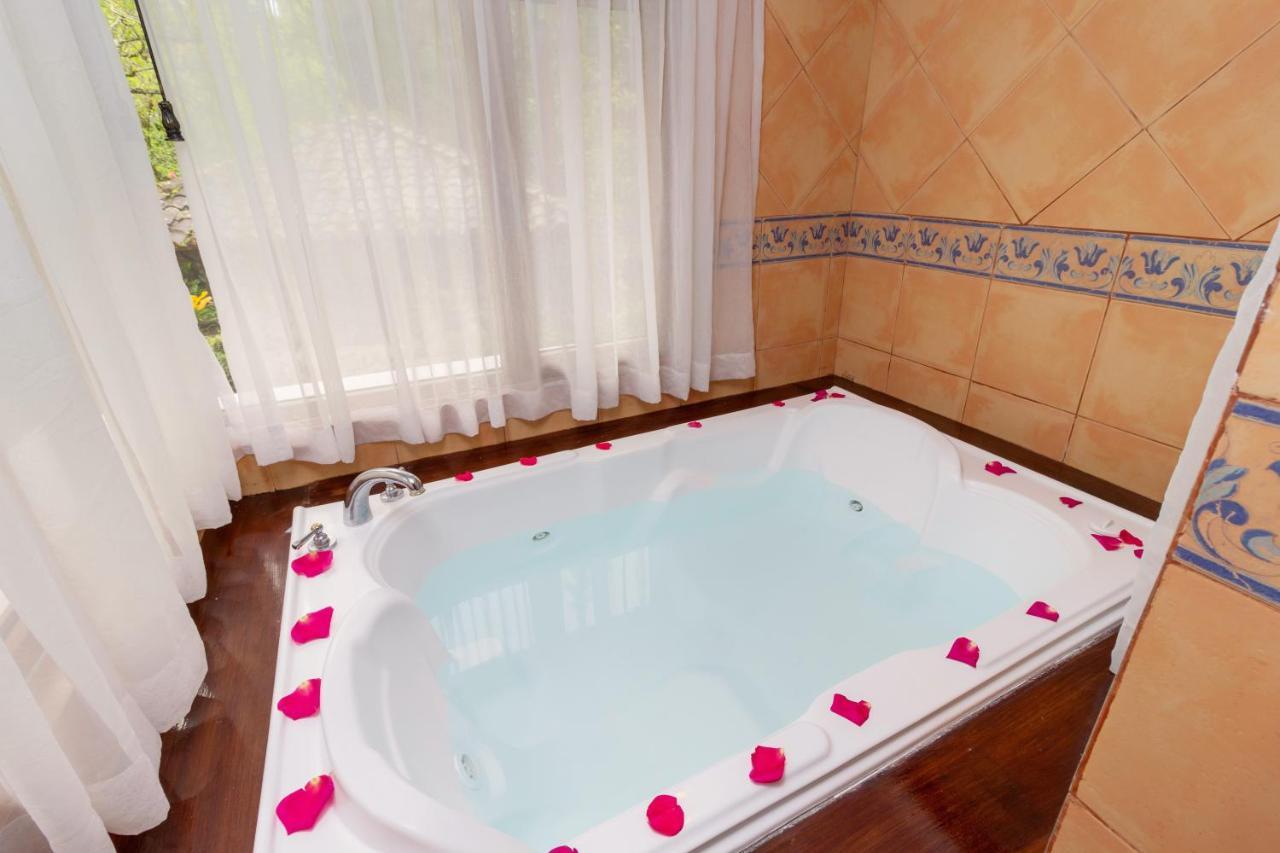 Samari Spa Resort Banos  Luaran gambar